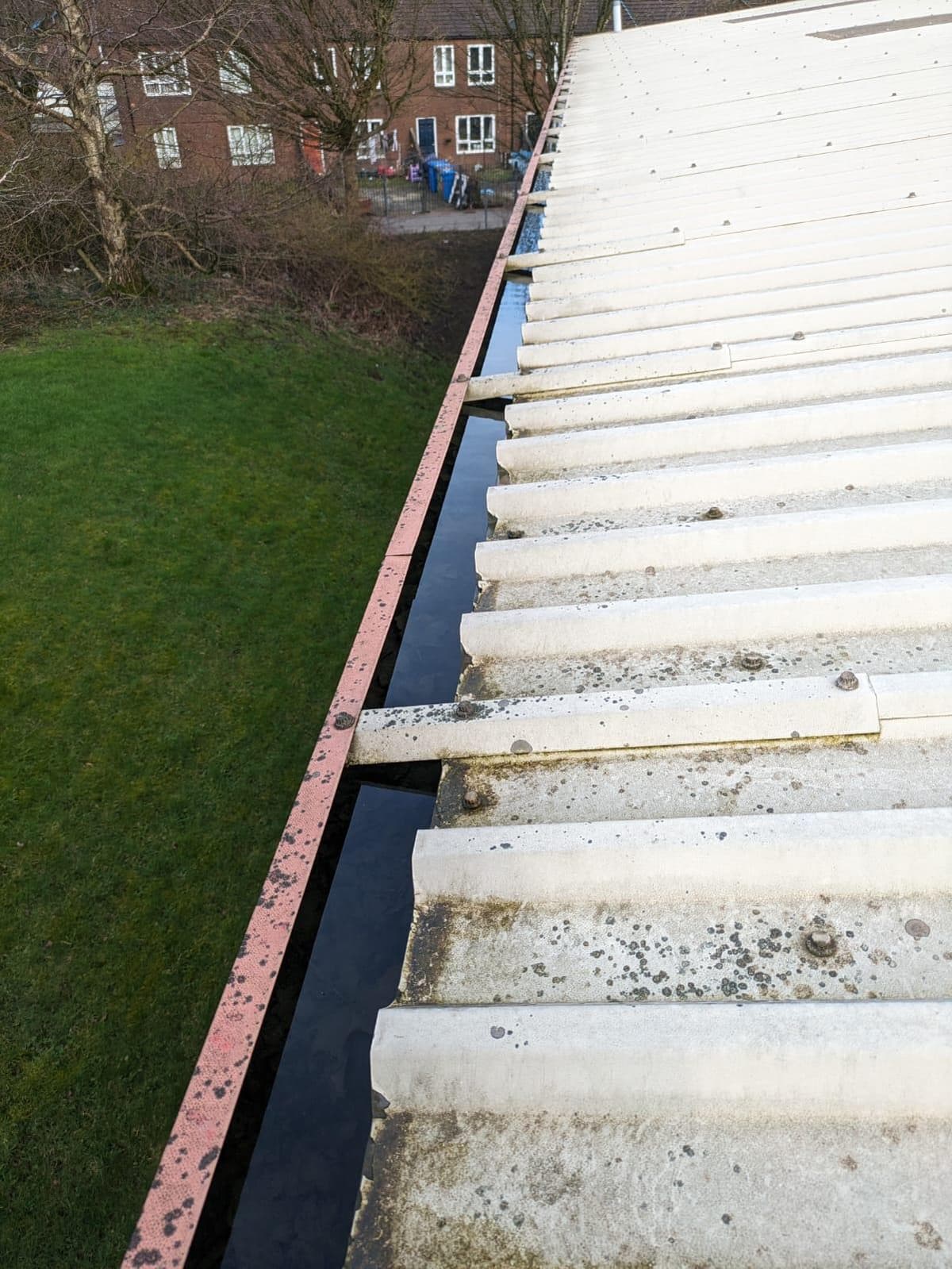 A photo taken by budget drains nottingham 24/7 emergency gutter unblocking team.